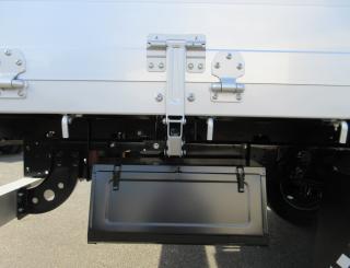 三菱 平ボデー・Wキャブ・シャーシ 中型  ◆商談中◆　2KGーFK62F 32枚目