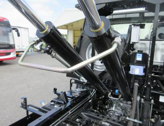 三菱 アームロール 中型 令和7年4月 2KGーFK72F 27枚目