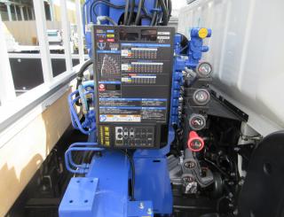 三菱 クレーン付 小型 令和7年4月 ◆商談中◆　2PGーFEB90 32枚目