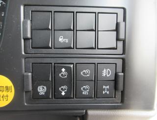 UD 平ボデー・Wキャブ・シャーシ 大型 平成30年10月 ◆商談中◆　2PGーCG5CA 13枚目