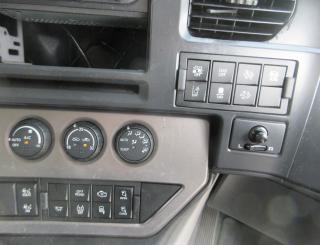 UD 平ボデー・Wキャブ・シャーシ 大型 平成30年10月 ◆商談中◆　2PGーCG5CA 14枚目