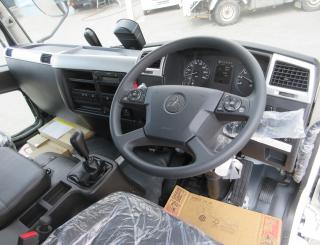 三菱 ダンプ 中型  2KGーFK62F 9枚目