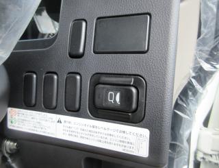 三菱 平ボデー・Wキャブ・シャーシ 中型  ◆商談中◆　2KGーFK65F 9枚目