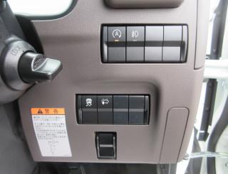 三菱 平ボデー・Wキャブ・シャーシ 小型 令和7年10月 2RGーFBAV0 10枚目