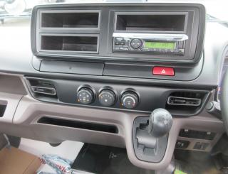 三菱 平ボデー・Wキャブ・シャーシ 小型 令和7年10月 2RGーFBAV0 13枚目