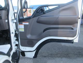 三菱 平ボデー・Wキャブ・シャーシ 小型 令和7年11月 2RGーFBAV0 8枚目