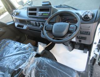 三菱 平ボデー・Wキャブ・シャーシ 小型 令和7年11月 2RGーFBAV0 9枚目