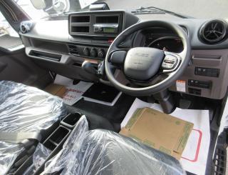 三菱 平ボデー・Wキャブ・シャーシ 小型 令和7年11月 2PGーFEB90 9枚目