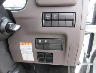 三菱 平ボデー・Wキャブ・シャーシ 小型 令和7年11月 2PGーFEB90 10枚目