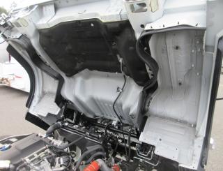 三菱 平ボデー・Wキャブ・シャーシ 小型 令和7年11月 2PGーFEB90 47枚目