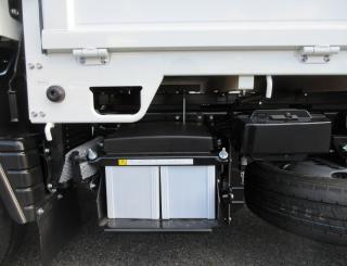 三菱 平ボデー・Wキャブ・シャーシ 小型 令和7年11月 2RGーFBAV0 37枚目