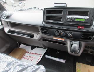 三菱 平ボデー・Wキャブ・シャーシ 小型 令和7年11月 2PGーFEB90 12枚目