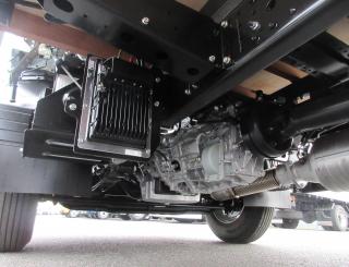 三菱 平ボデー・Wキャブ・シャーシ 小型 令和7年11月 2PGーFEB90 42枚目