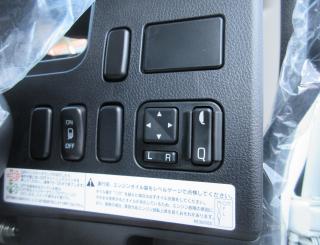 三菱 平ボデー・Wキャブ・シャーシ 中型 令和7年12月 2KGーFK65F 10枚目