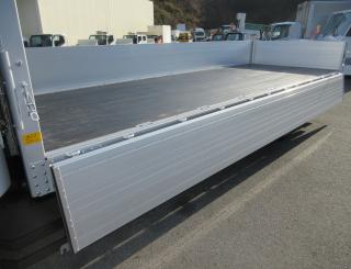 三菱 平ボデー・Wキャブ・シャーシ 中型 令和7年12月 2KGーFK65F 25枚目