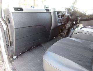 三菱 バン 中型 令和2年9月 2KGーFK65F 18枚目