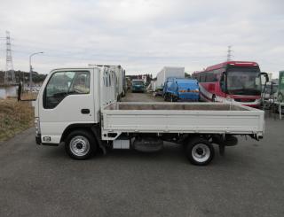 いすゞ 平ボデー・Wキャブ・シャーシ 小型 平成29年6月 TPGーNHR85A 4枚目