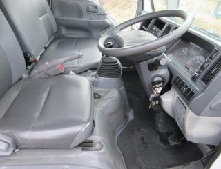 いすゞ 平ボデー・Wキャブ・シャーシ 小型 平成29年6月 TPGーNHR85A 11枚目