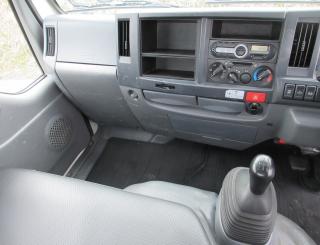 いすゞ 平ボデー・Wキャブ・シャーシ 小型 平成29年6月 TPGーNHR85A 12枚目