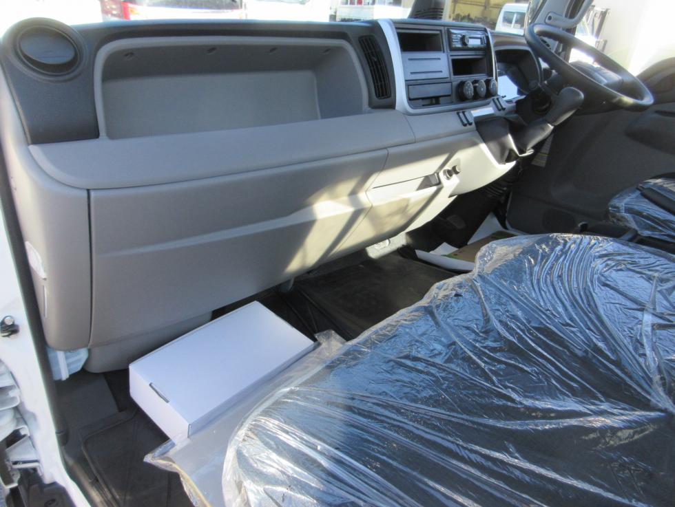 三菱 平ボデー・Wキャブ・シャーシ 小型  2RGーFEB80 21枚目