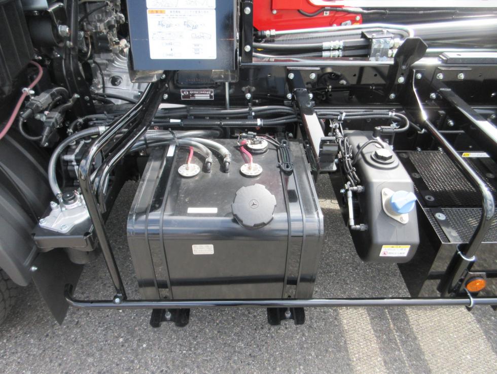 三菱 アームロール 中型 令和7年4月 2KGーFK72F 37枚目