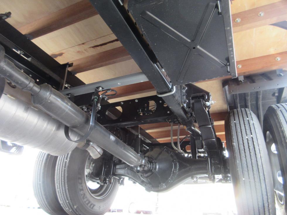 三菱 クレーン付 小型 令和7年4月 ◆商談中◆　2PGーFEB90 42枚目