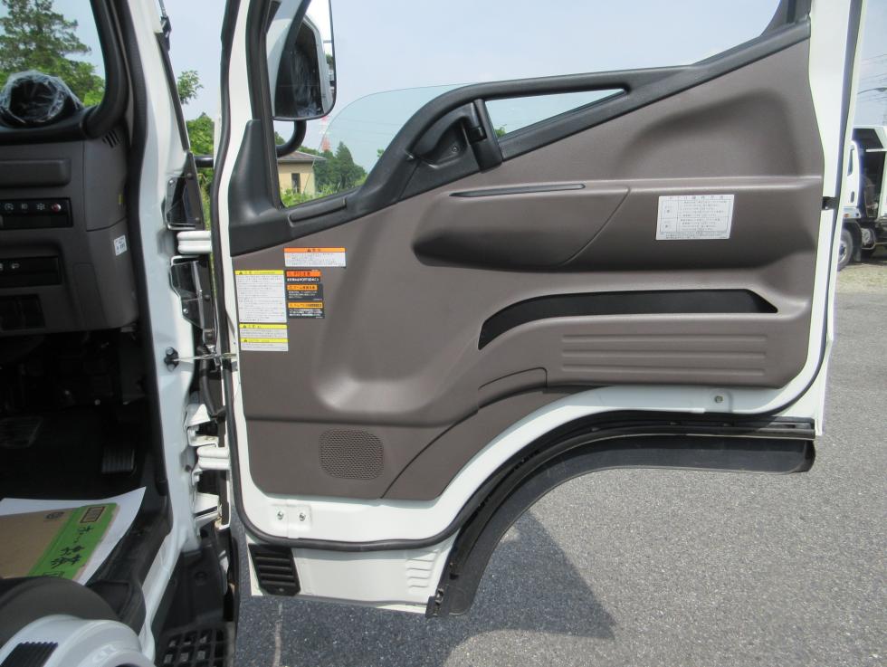 三菱 クレーン付 小型  ◆商談中◆　2PGーFEB90 8枚目