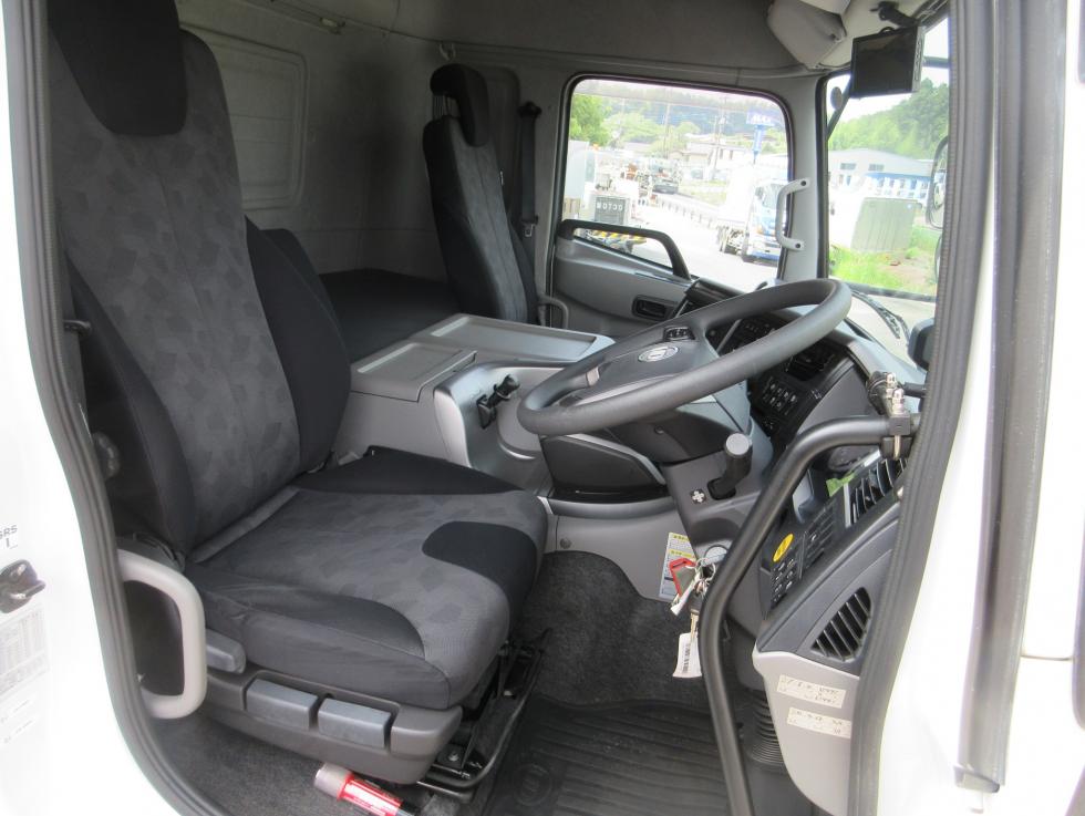 UD 平ボデー・Wキャブ・シャーシ 大型 平成30年10月 ◆商談中◆　2PGーCG5CA 7枚目