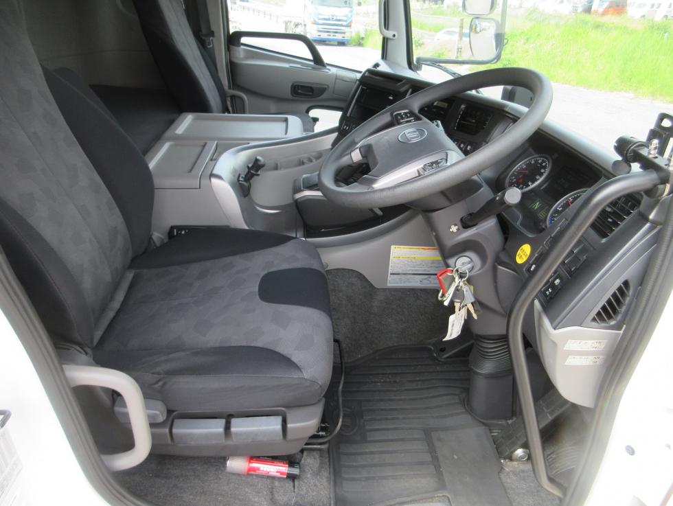 UD 平ボデー・Wキャブ・シャーシ 大型 平成30年10月 ◆商談中◆　2PGーCG5CA 8枚目