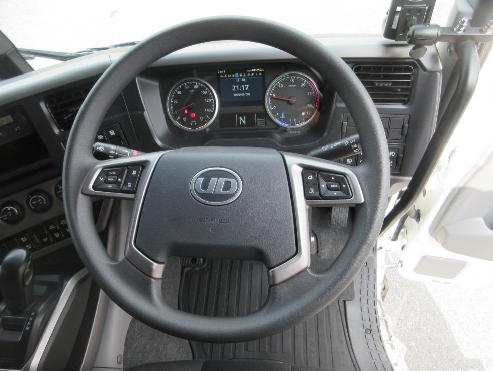 UD 平ボデー・Wキャブ・シャーシ 大型 平成30年10月 ◆商談中◆　2PGーCG5CA 11枚目