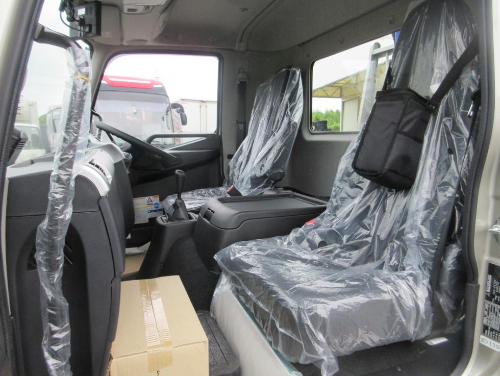 三菱 クレーン付 中型  2KGーFK72F 17枚目