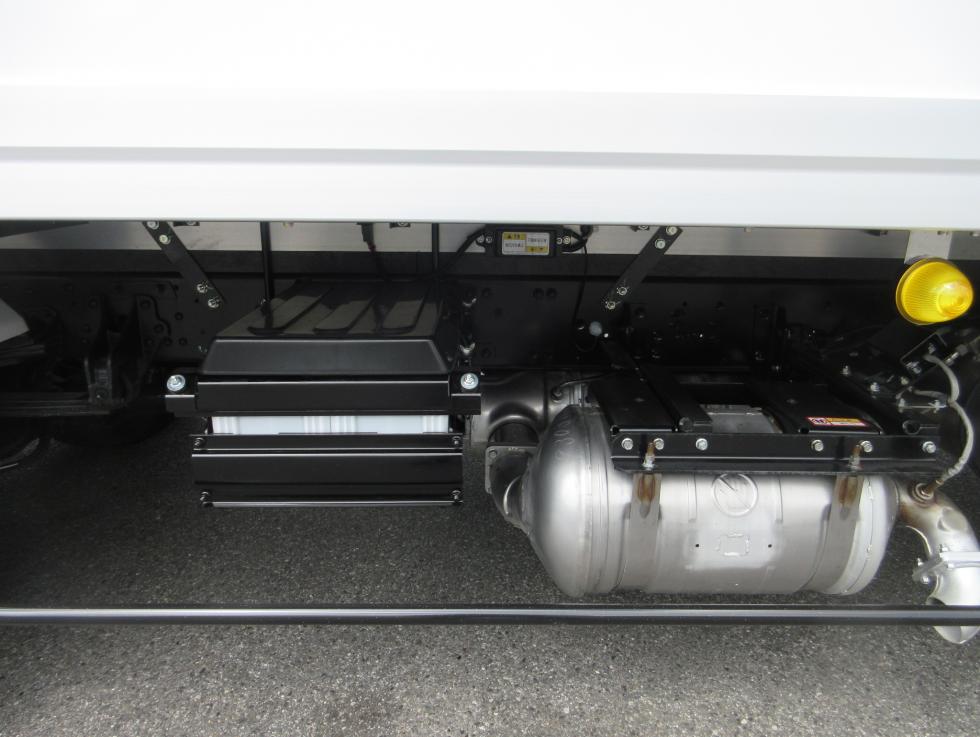 三菱 冷凍・保冷 中型 令和7年7月 2KGーFK72F 37枚目