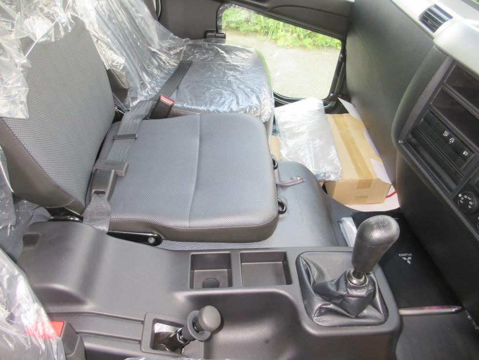 三菱 ダンプ 中型  2KGーFK62F 15枚目