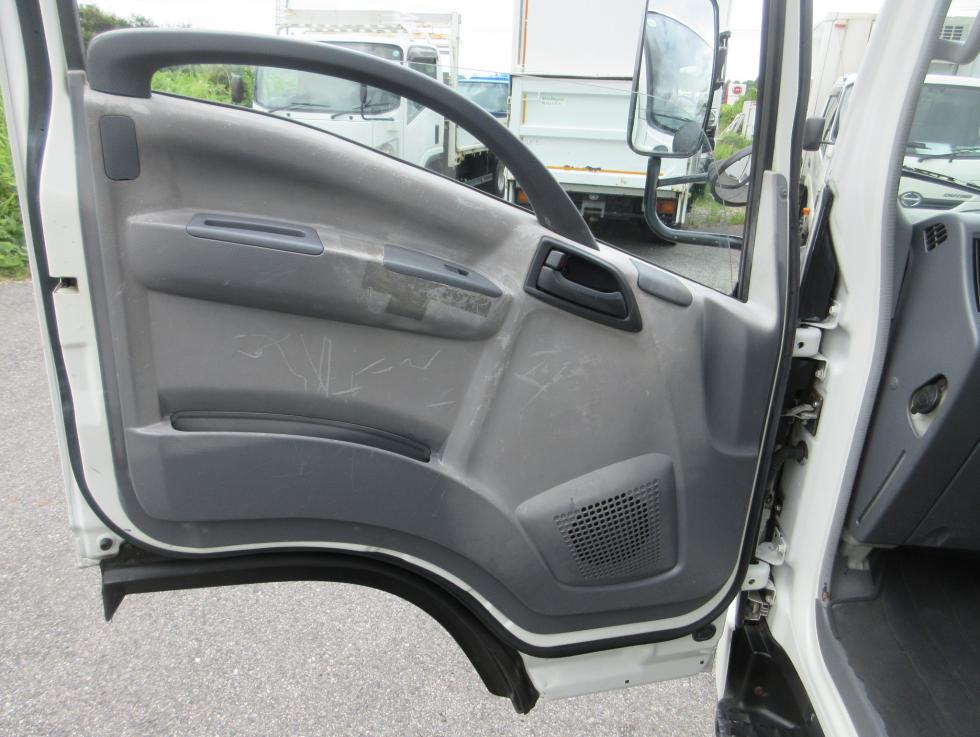 いすゞ その他 小型 平成21年4月 BDGーNMR85AN 19枚目