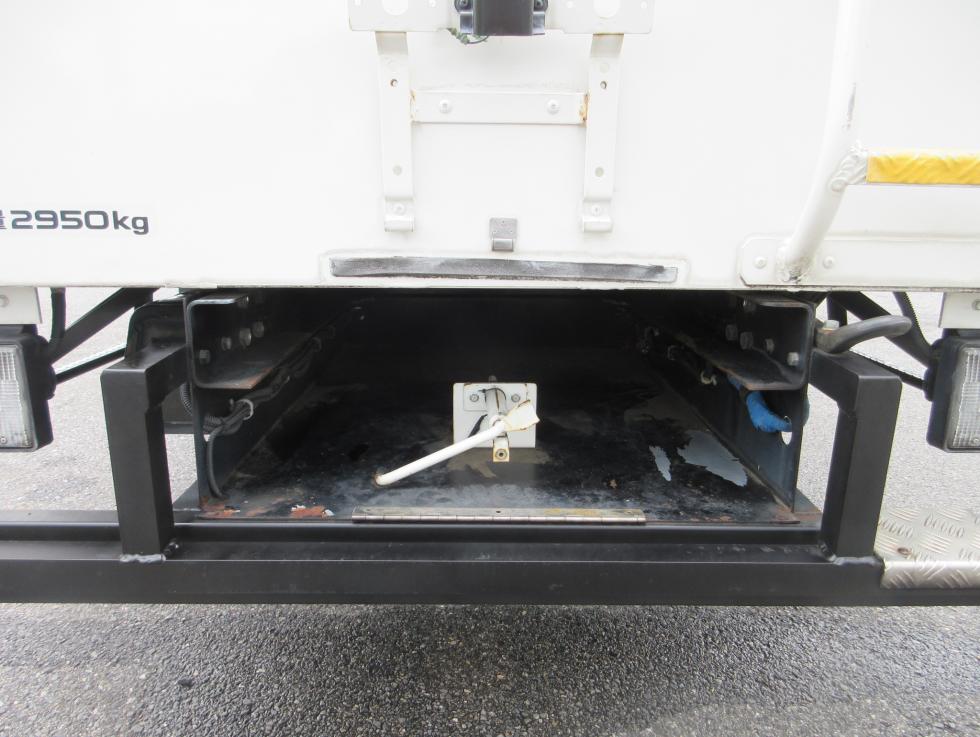 いすゞ その他 小型 平成21年4月 BDGーNMR85AN 29枚目