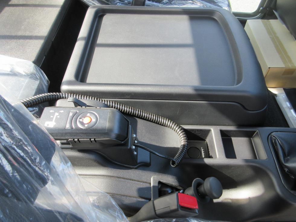 三菱 平ボデー・Wキャブ・シャーシ 中型  ◆商談中◆　2KGーFK65F 12枚目