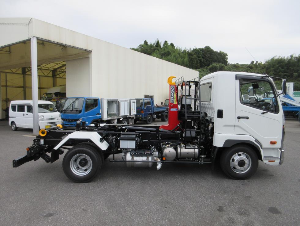 三菱 アームロール 中型 令和7年10月 2KGーFK72F 6枚目