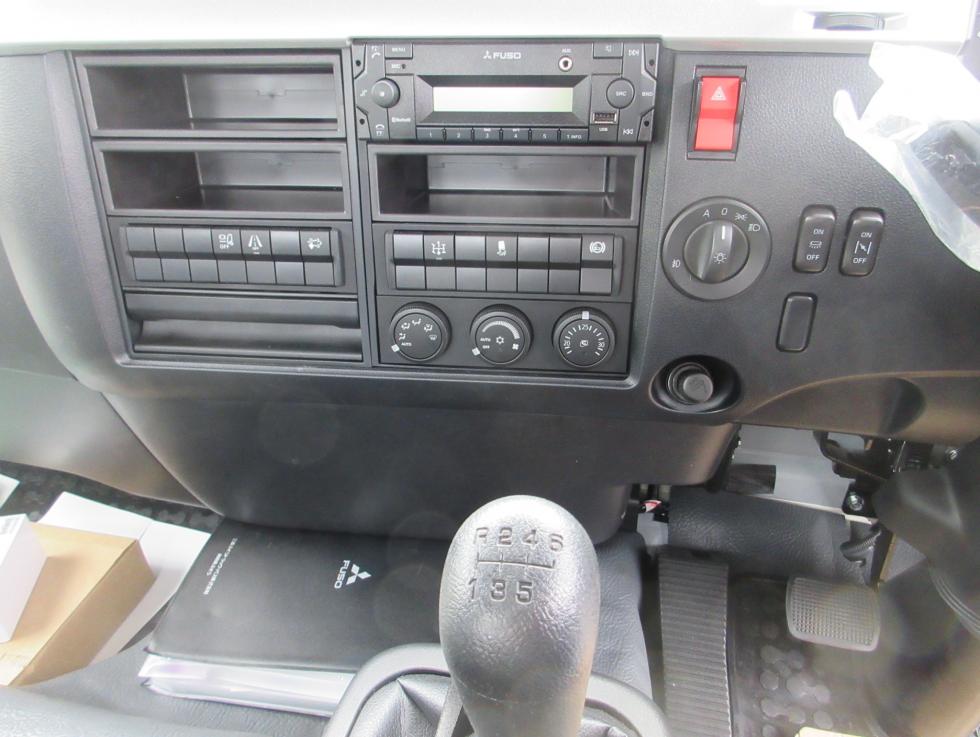 三菱 アームロール 中型 令和7年10月 2KGーFK72F 13枚目