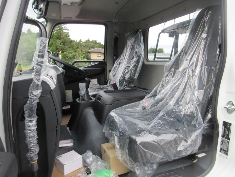 三菱 アームロール 中型 令和7年10月 2KGーFK72F 18枚目