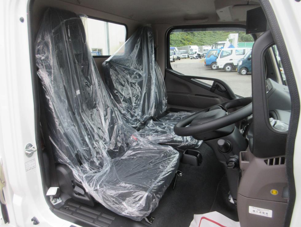 三菱 平ボデー・Wキャブ・シャーシ 小型 令和7年10月 2RGーFBAV0 7枚目