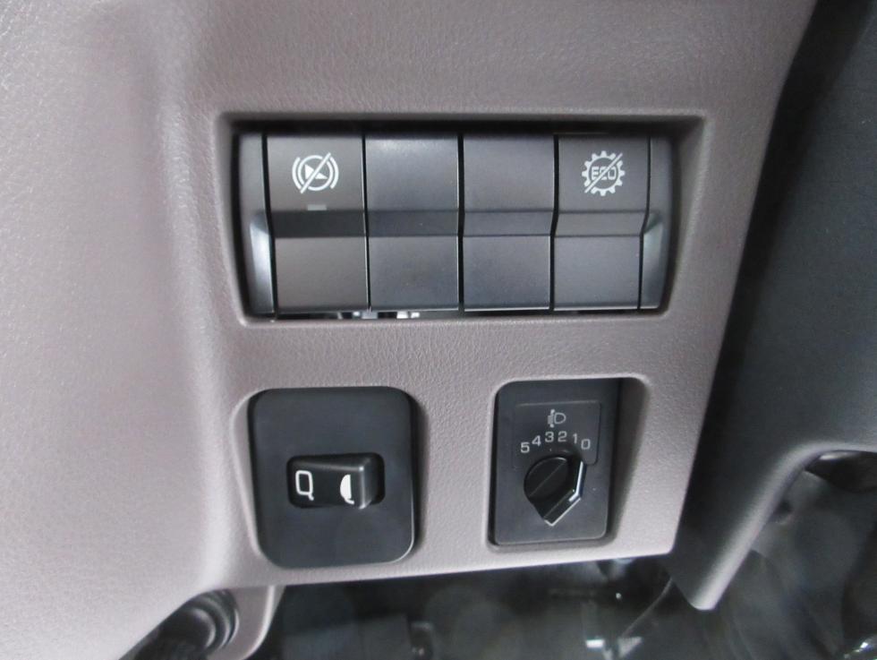 三菱 平ボデー・Wキャブ・シャーシ 小型 令和7年10月 2RGーFBAV0 14枚目