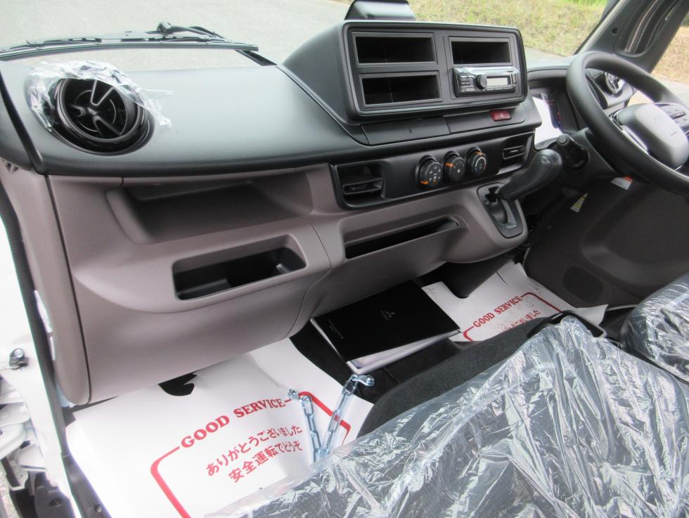 三菱 平ボデー・Wキャブ・シャーシ 小型 令和7年10月 2RGーFBAV0 18枚目