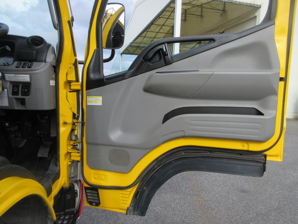 三菱 平ボデー・Wキャブ・シャーシ 小型 平成30年3月 ◆商談中◆　TPGーFBA20 8枚目