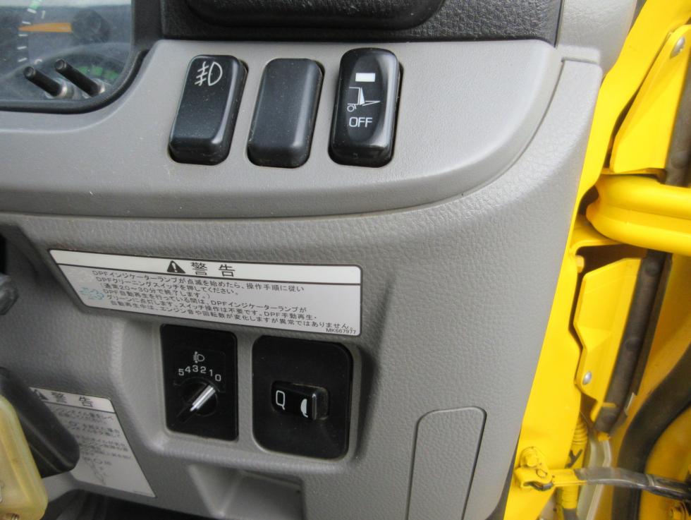 三菱 平ボデー・Wキャブ・シャーシ 小型 平成30年3月 ◆商談中◆　TPGーFBA20 10枚目