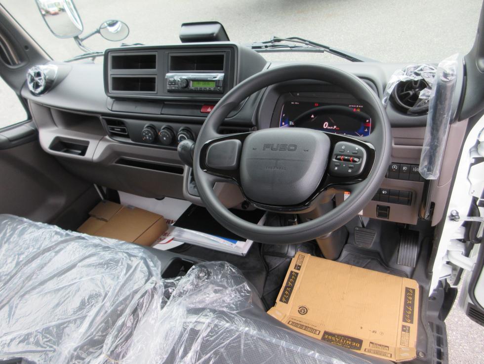 三菱 ダンプ 小型 令和7年10月 2RGーFBA60 9枚目