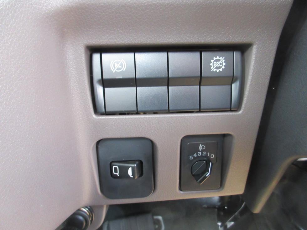 三菱 平ボデー・Wキャブ・シャーシ 小型 令和7年10月 ◆商談中◆　2RGーFBAV0 14枚目