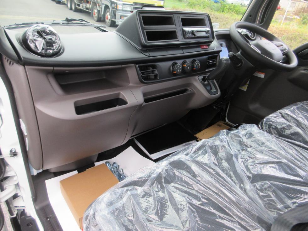 三菱 平ボデー・Wキャブ・シャーシ 小型 令和7年10月 ◆商談中◆　2RGーFBAV0 20枚目