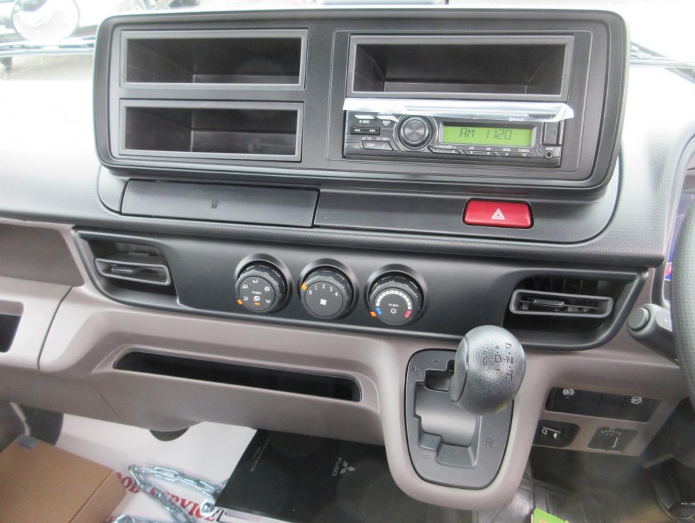 三菱 平ボデー・Wキャブ・シャーシ 小型 令和7年10月 2RGーFBAV0 13枚目