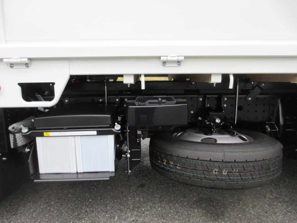 三菱 平ボデー・Wキャブ・シャーシ 小型 令和7年10月 2RGーFBAV0 34枚目