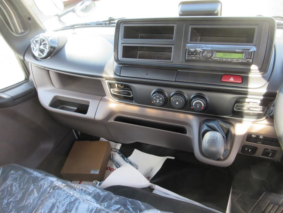 三菱 平ボデー・Wキャブ・シャーシ 小型 令和7年10月 2RGーFBAV0 12枚目